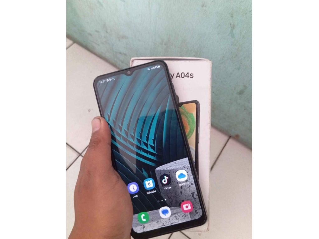 Samsung a04s 4/128gb